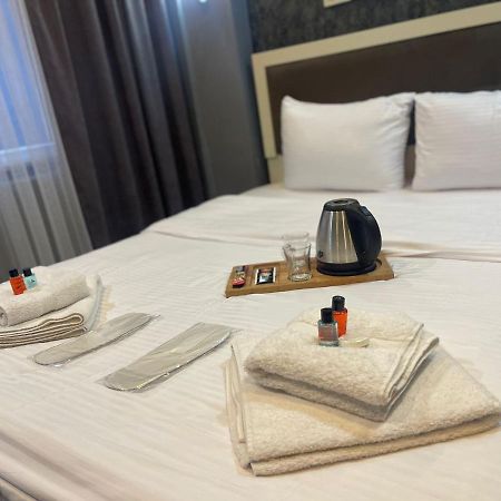 Ufuk Hotel Istanbul Bagian luar foto