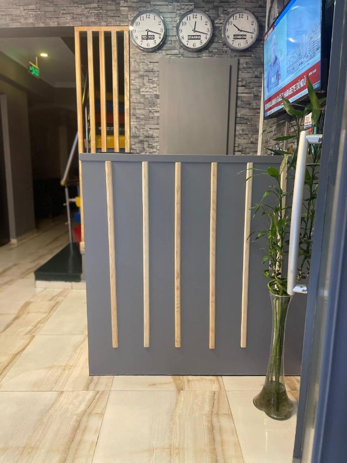 Ufuk Hotel Istanbul Bagian luar foto
